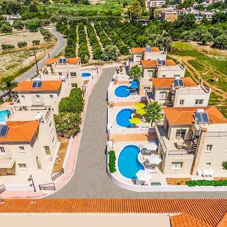 Latsi Villa *
